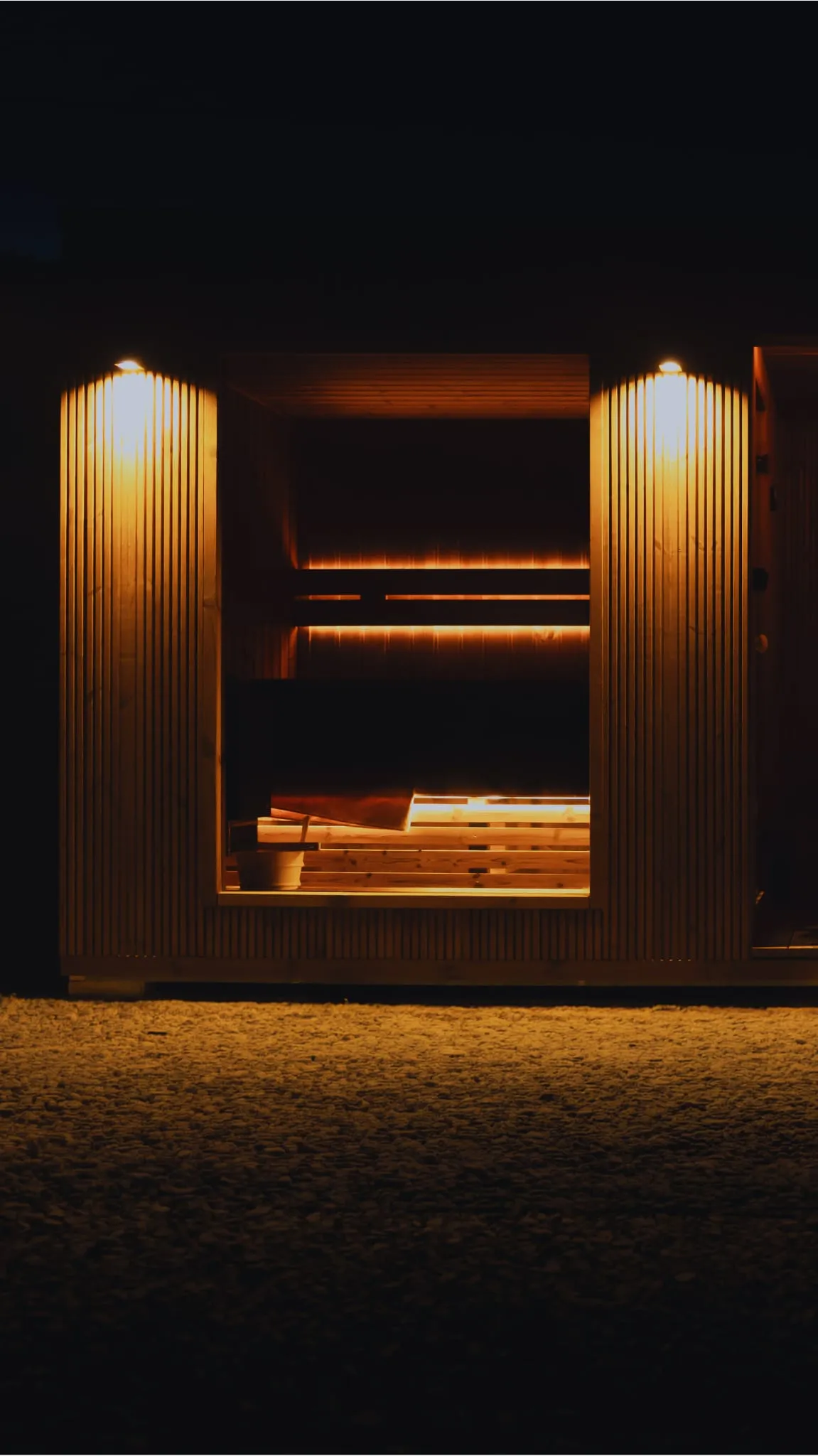 Sauna w Strefie Spa oświetlona nocą